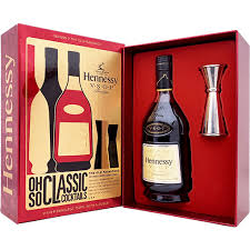 Hennessy VSOP with a Jigger 750ml