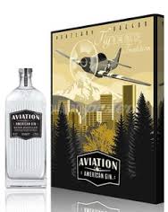 Aviation Gin gift set
